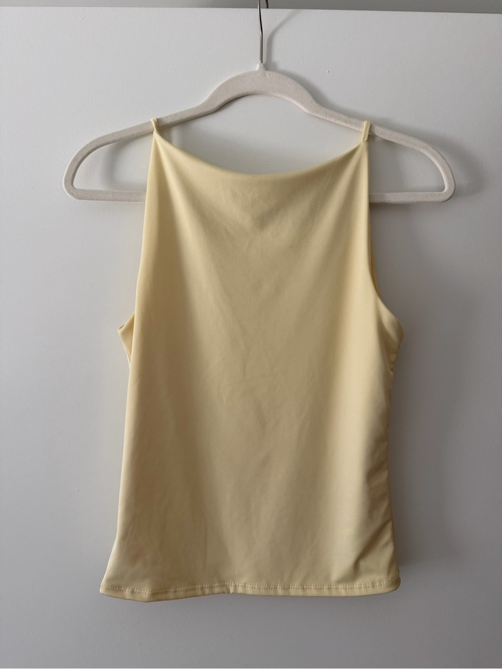 Butter-yellow Sleeveless High-Neck Women's Tank Top